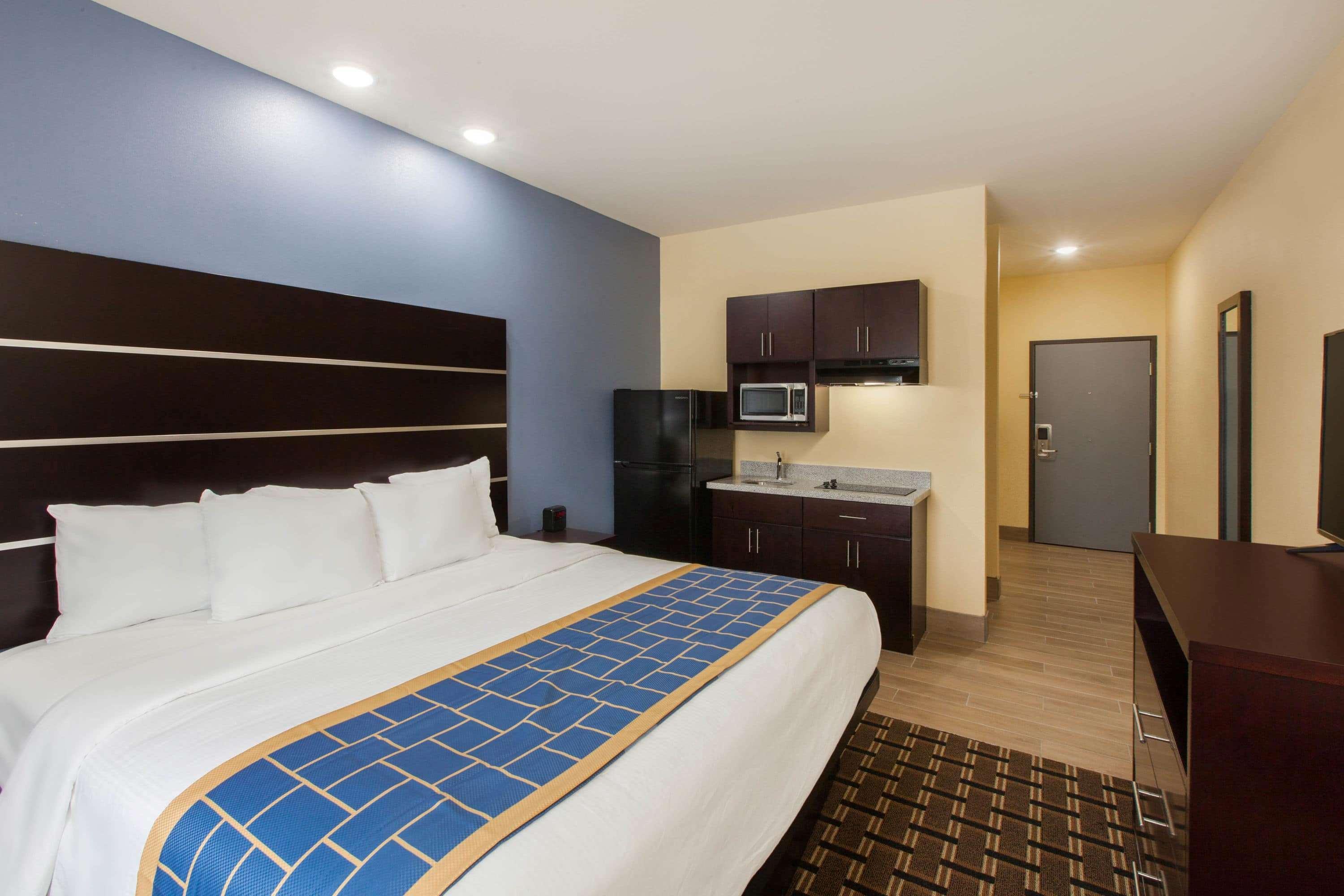 Days Inn By Wyndham Baton Rouge Airport Bagian luar foto